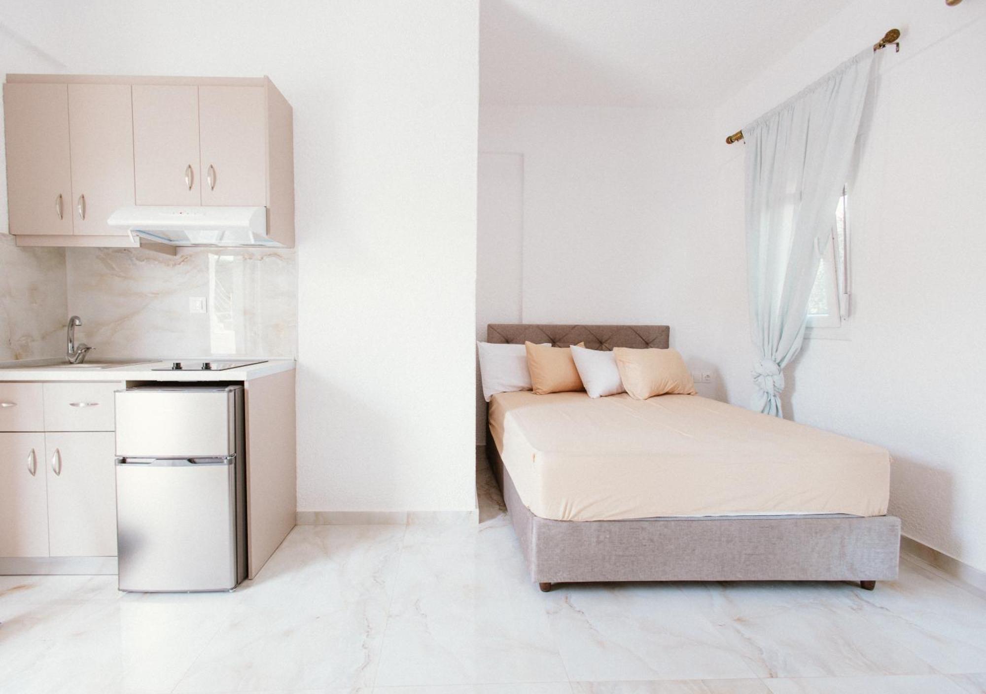 Villa Theano 2 Торони Экстерьер фото